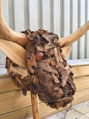 Bull's head made entirely of wood, a Monfort, very special work of art.